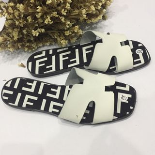 Dép lê đế FENDI quai chữ H