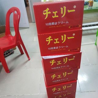 kem hoa anh đào nhật bản