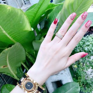 Đồng hồ nữ Guucii