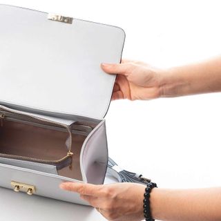 Túi công sở khuy cài mặt trang trí