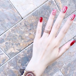 Đồng hồ nữ Louis Vuitoon