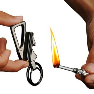 Bật lửa kiêm móc khóa Honest cao cấp
