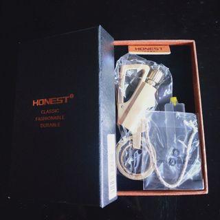 Bật lửa kiêm móc khóa Honest cao cấp