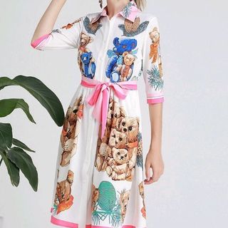 Đầm lụa họa tiết QC xinh xắn