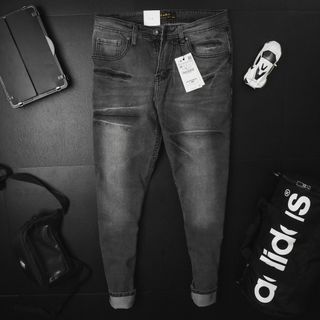 Quần jeans nam zra rách và trơn