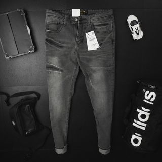 Quần jeans nam zra rách và trơn