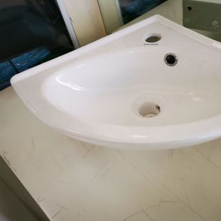 lavabo rửa mặt treo tường BWO2