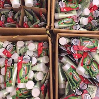 Sữa Rửa Mặt Trà Xanh Nhật
