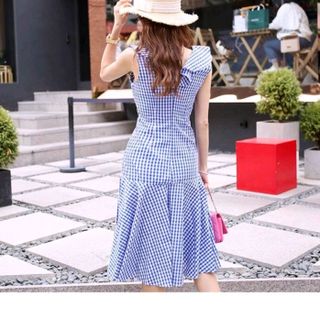 Đầm caro dễ thương