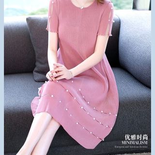 Đầm nhúng đính cườm
