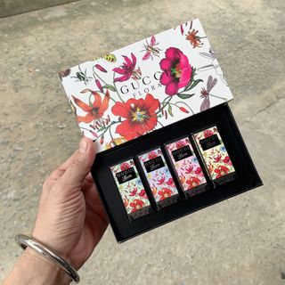 Set nước hoa Guccis bông 4 chai