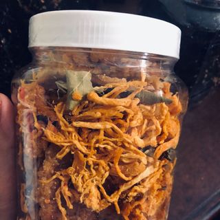 Cơm cháy khô gà