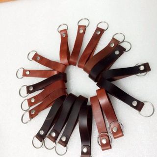 Xưởng sản xuất móc khoa da theo yêu cầu của khách hàng