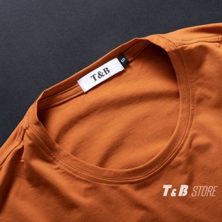 Áo thun nam cổ tròn Slimfit màu nâu bò