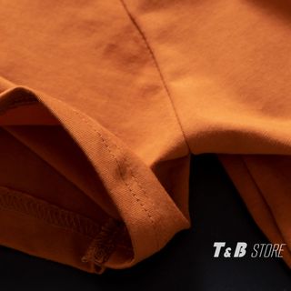 Áo thun nam cổ tròn Slimfit màu nâu bò
