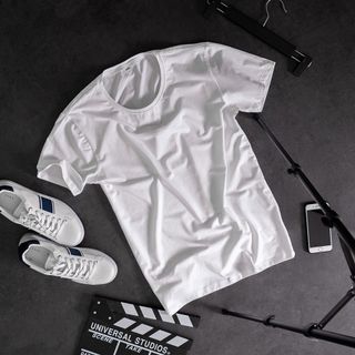 Áo thun nam cổ tròn Slimfit màu trắng