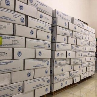 HẠNH NHÂN MỸ TÁCH VỎ CHƯA RANG CAO CẤP HALI NUTS HÀNG XÁ giá sỉ​ giá bán buôn
