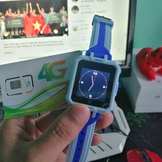 Đồng hồ định vị trẻ em cao cấp XT100