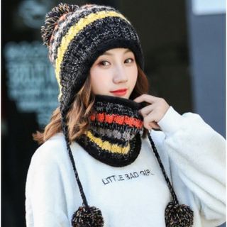 Bộ mũ len và khăn trùm cổ sọc màu A003