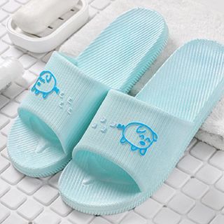 DÉP ĐI TRONG NHÀ HÌNH HEO CON
