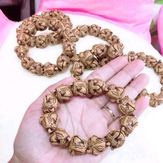 chuỗi đeo tay gỗ Vòng tay phong thủy