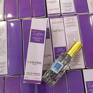 Nước hoa lacome tím