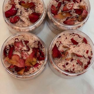 Muối Tắm Hoa Hồng Khô Trị Thâm