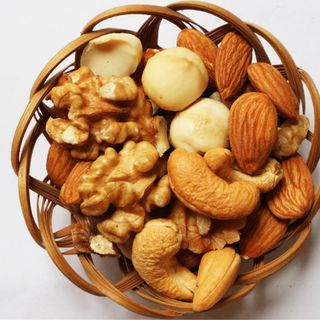 500g mix 4 hạt tách vỏ macca hạnh nhân óc chó điều