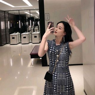 Đầm len nút