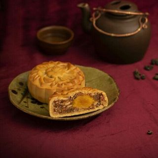 Bánh Trung Thu Yến Sào Khánh Hòa 2019