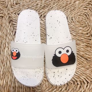 Dép nhựa quai ngang hình hoạt hình