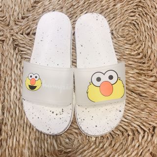 Dép nhựa quai ngang hình hoạt hình