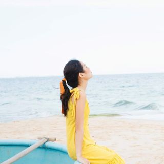 Đầm xòe 2 dây thắt nơ vai