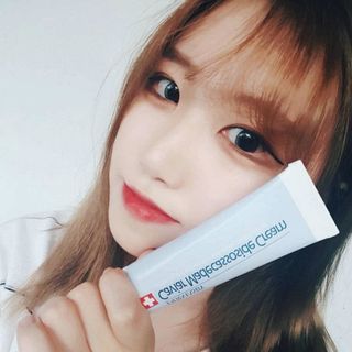 Kem trị thâm Dermasby Caviar Madecassoside Cream
