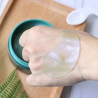 Mỹ phẩm chăm sóc mắt