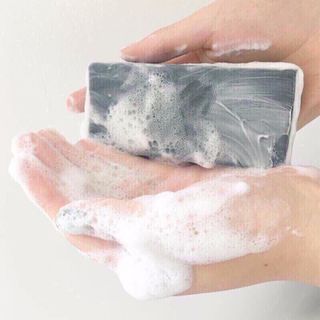 Xà phòng trị mụn lưng của nhật