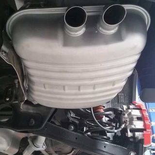 Bình xịt mạ kẽm chống rỉ ống Pô xe ôtô Wurth 113114- 400ml