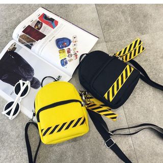 10 mẫu túi đeo chéo nữ thời trang