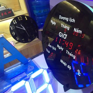 Đồng hồ lịch vạn niên led treo tường - NEWMOON