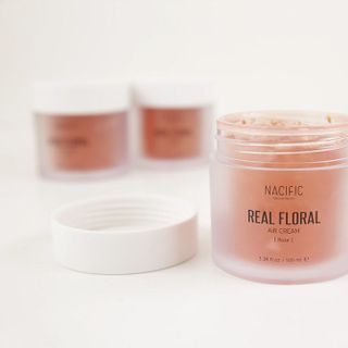 Kem dưỡng da trắng hồng chống lão hóa NACIFIC Real Floral Air Cream Rose giá sỉ