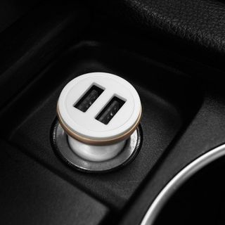 BOROFONE -Sạc Xe Hơi BZ5-2 Cổng USB