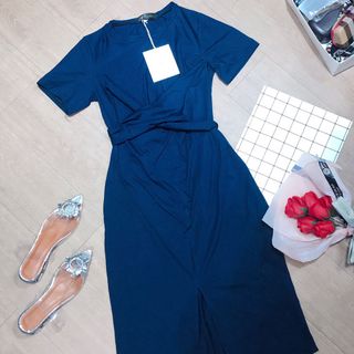 Váy đai chéo bụng