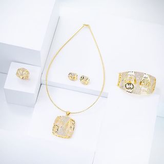 Trang sức giá rẻ