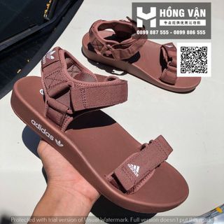 Hồng Vận - nhà tổng buôn sỉ giày dép giá siêu hấp dẫn