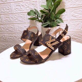 Sandal