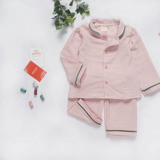 Pijama tằm ý phối viền cổ