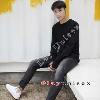 Áo Longtee xỏ ngón Đen/Trắng