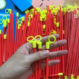 cây nhựa treo đèn trung thu - tay cầm lồng đèn