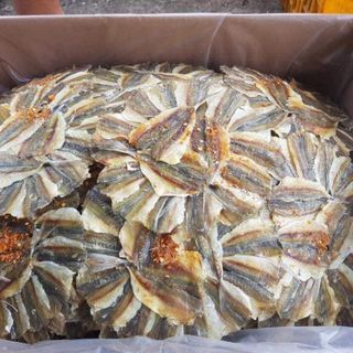Cá cơm khô120k/kg cá đù 1 nắng170k/kg cá chỉ vàng190k/kg mực khô650k/kg
