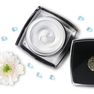 Sản Xuất Gia Công Kem Chống Lão Hóa